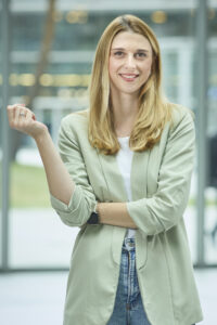 Portrait von Larissa Loyek-Syree